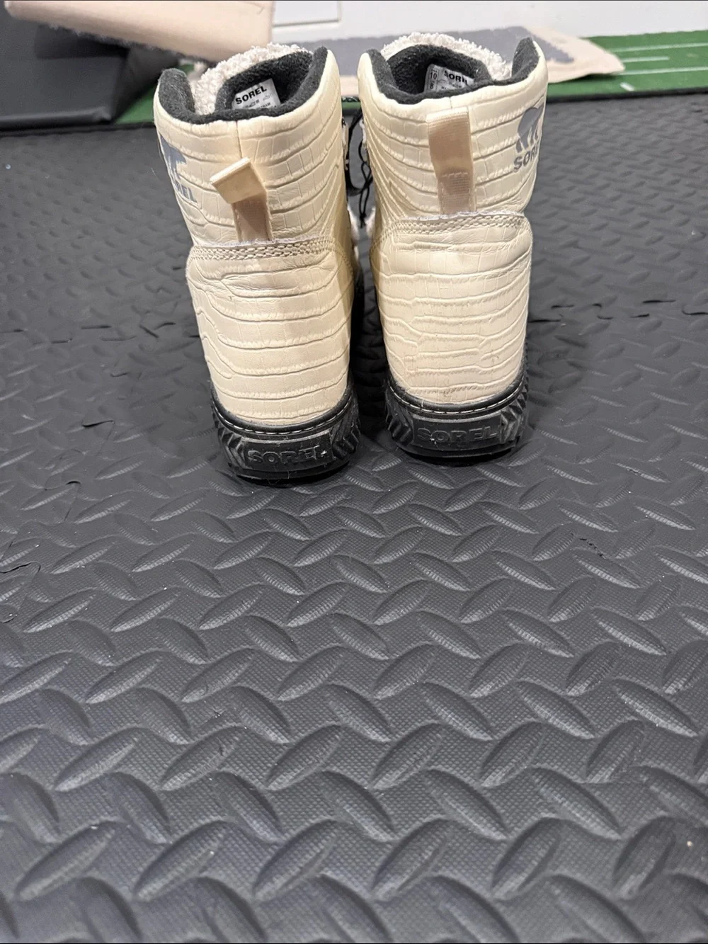 Sorel warm sherpa